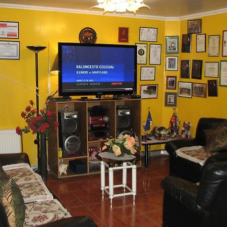 Hostal El Mirador Punta Arenas Eksteriør bilde